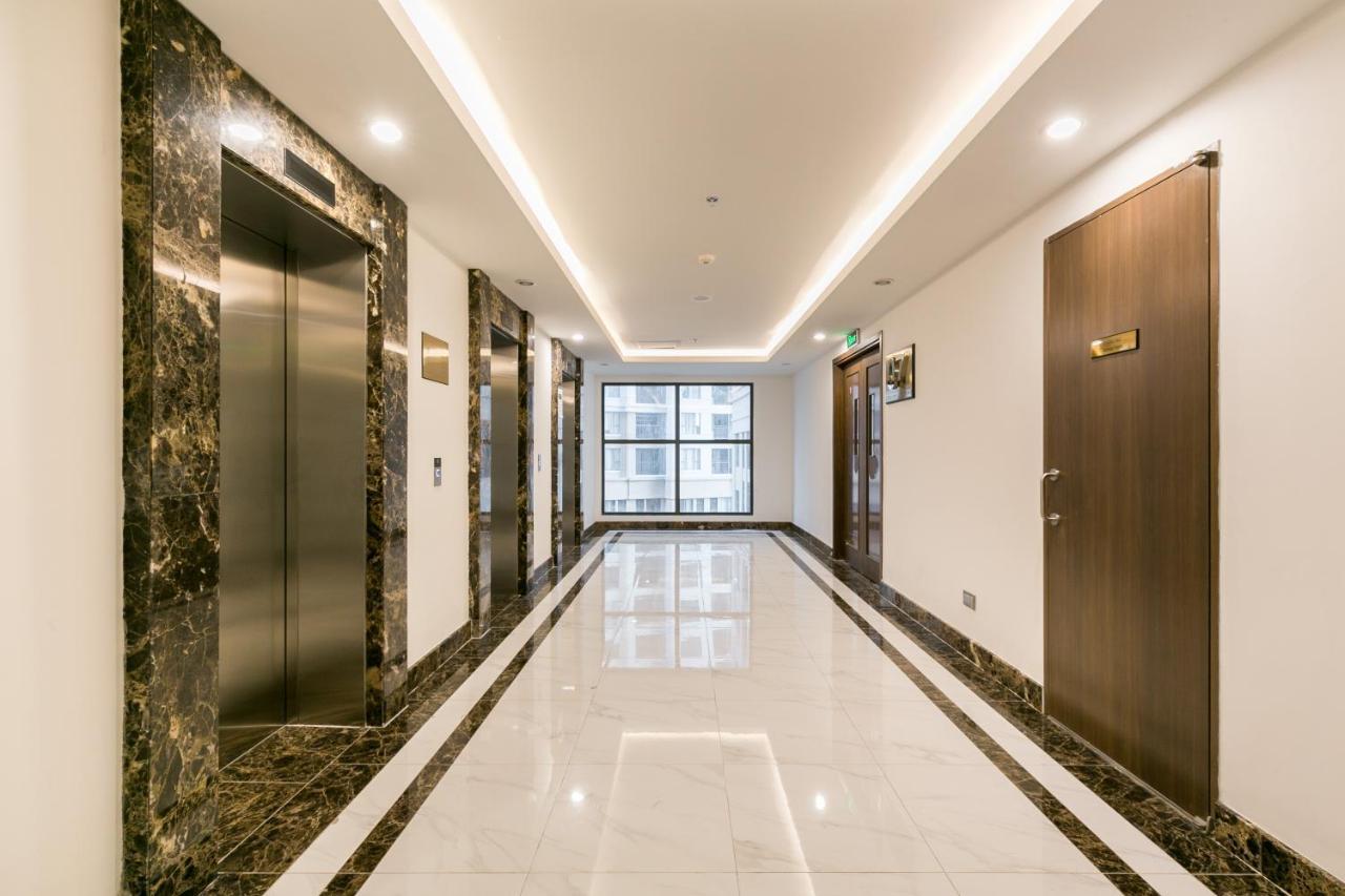 Saigon Royal 2 Bedroom In Center For Over 30 Nights