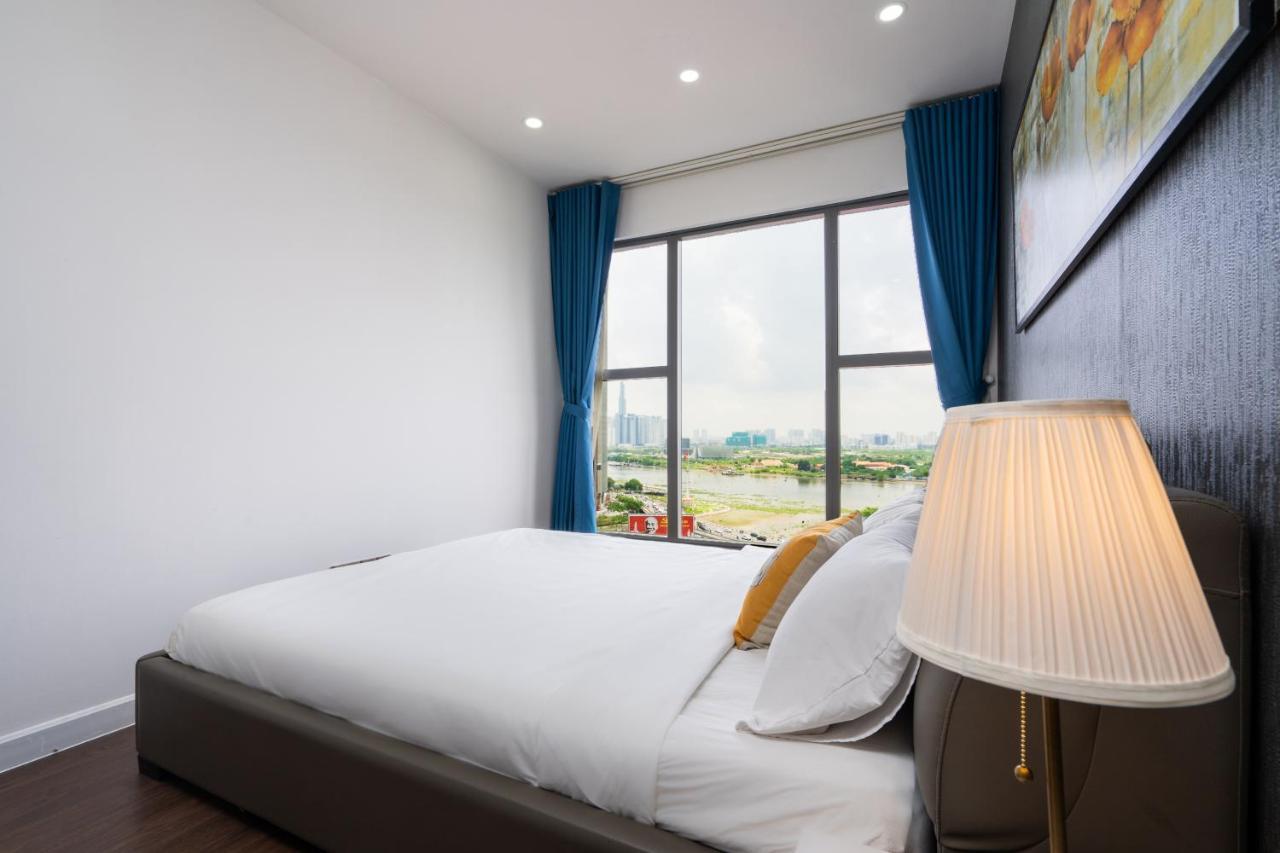 Căn hộ Saigon Royal 2 Bedroom In Center For Over 30 Nights TP. Hồ Chí Minh