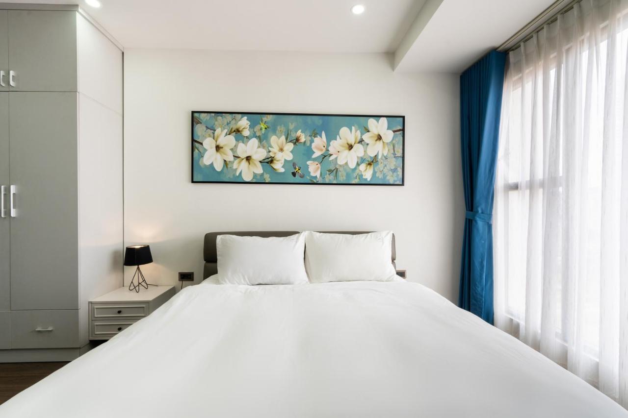 Căn hộ Saigon Royal 2 Bedroom In Center For Over 30 Nights *