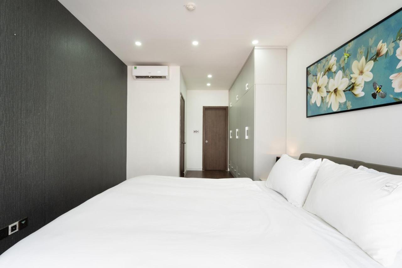 Căn hộ Saigon Royal 2 Bedroom In Center For Over 30 Nights *