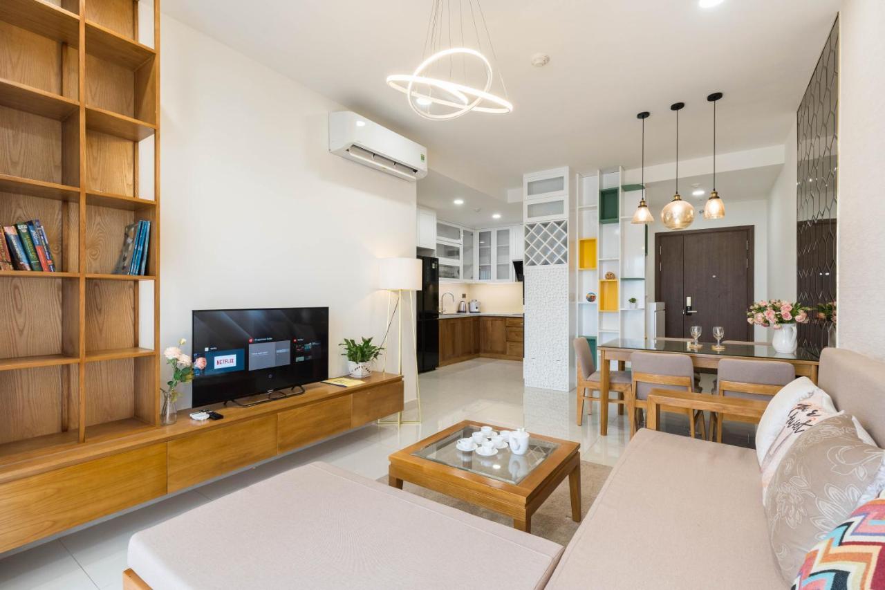 Căn hộ Saigon Royal 2 Bedroom In Center For Over 30 Nights