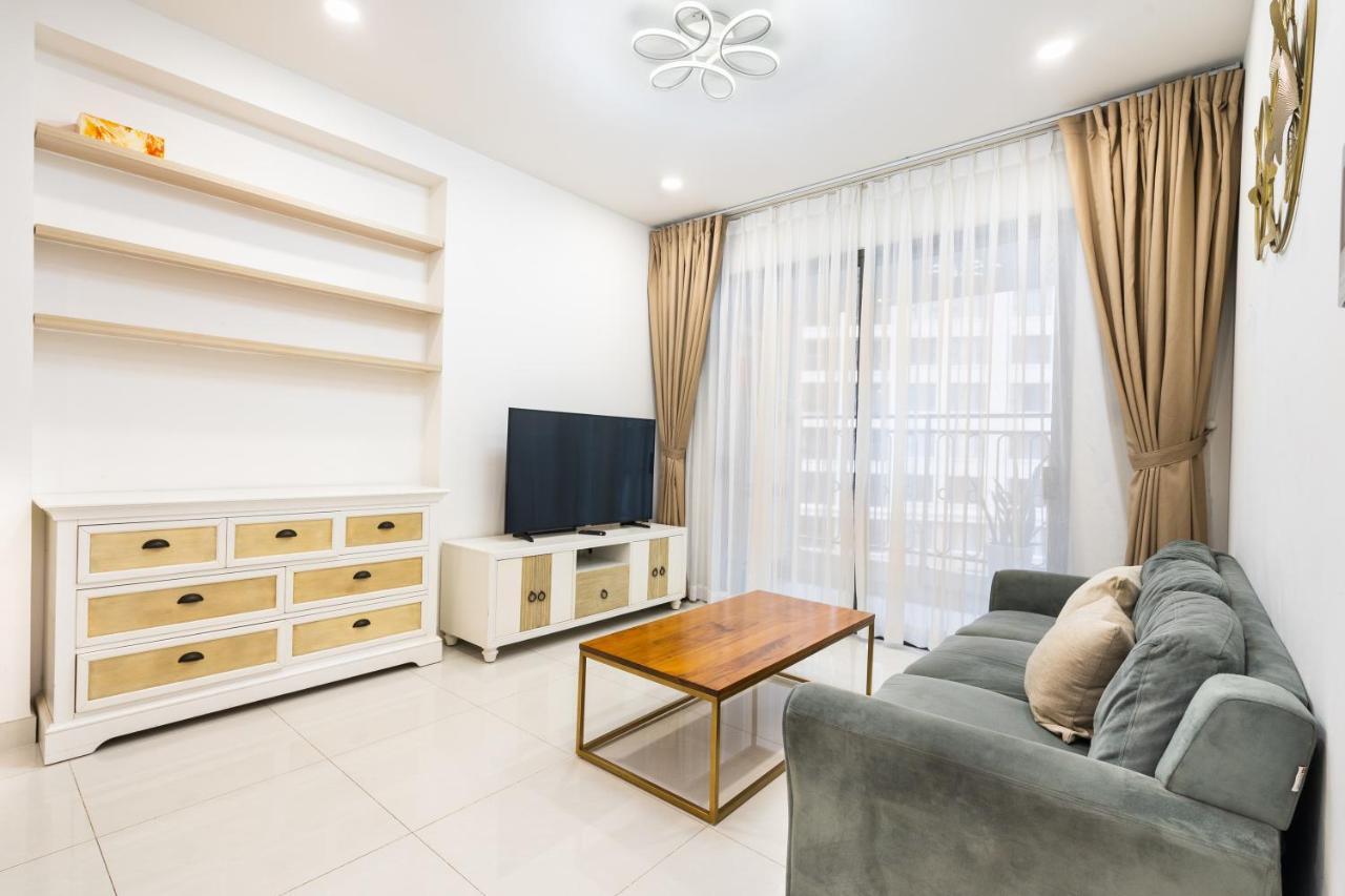 Căn hộ Saigon Royal 2 Bedroom In Center For Over 30 Nights