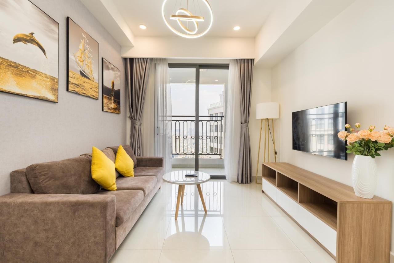 Căn hộ Saigon Royal 2 Bedroom In Center For Over 30 Nights