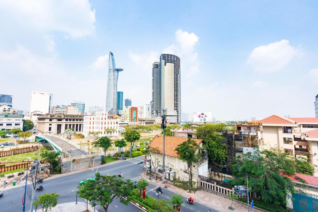 Căn hộ Saigon Royal 2 Bedroom In Center For Over 30 Nights TP. Hồ Chí Minh