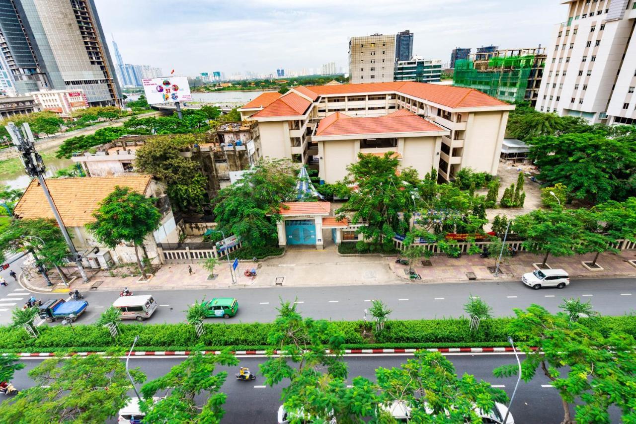 Căn hộ Saigon Royal 2 Bedroom In Center For Over 30 Nights