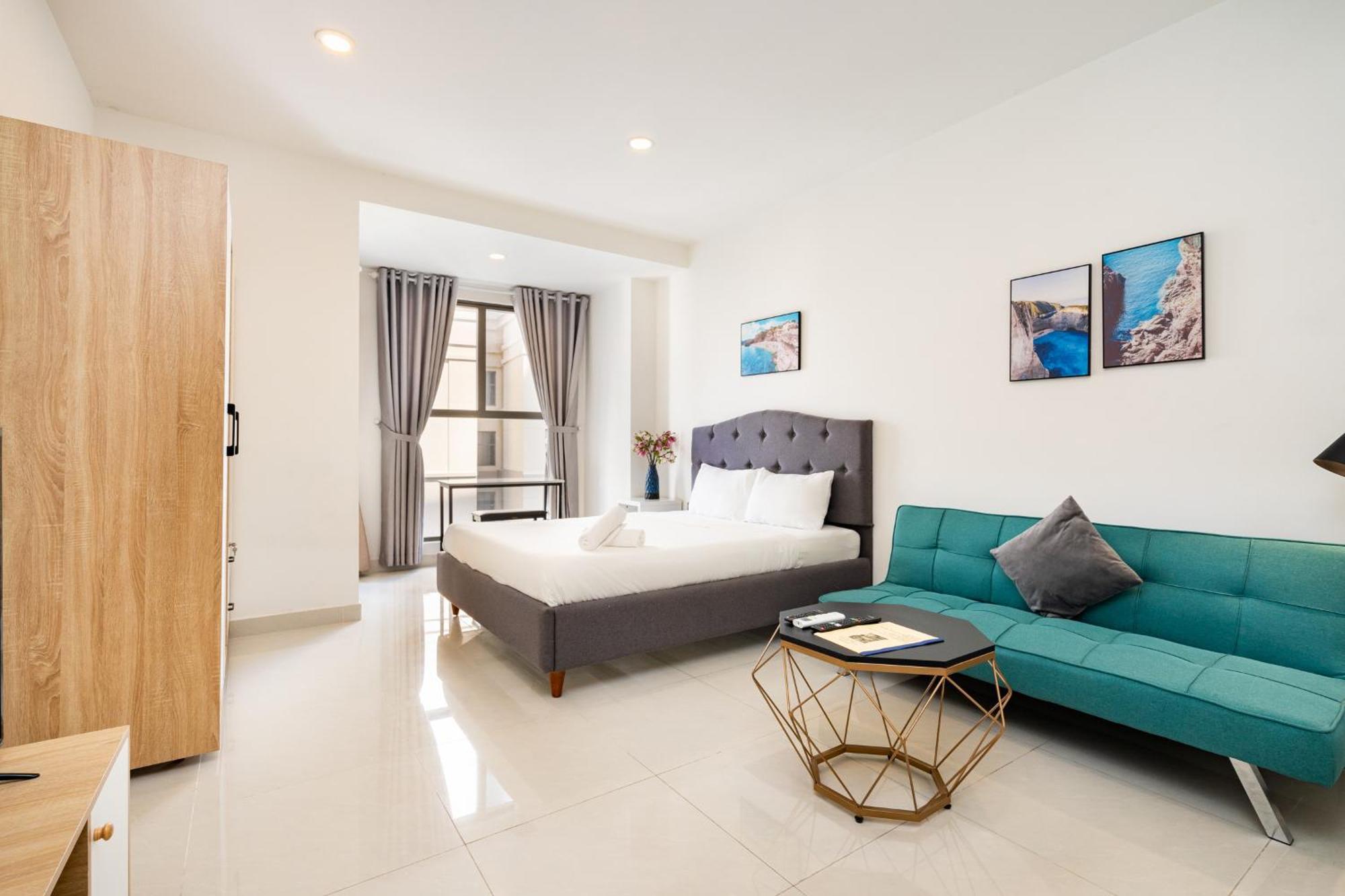 Căn hộ Saigon Royal 2 Bedroom In Center For Over 30 Nights *
