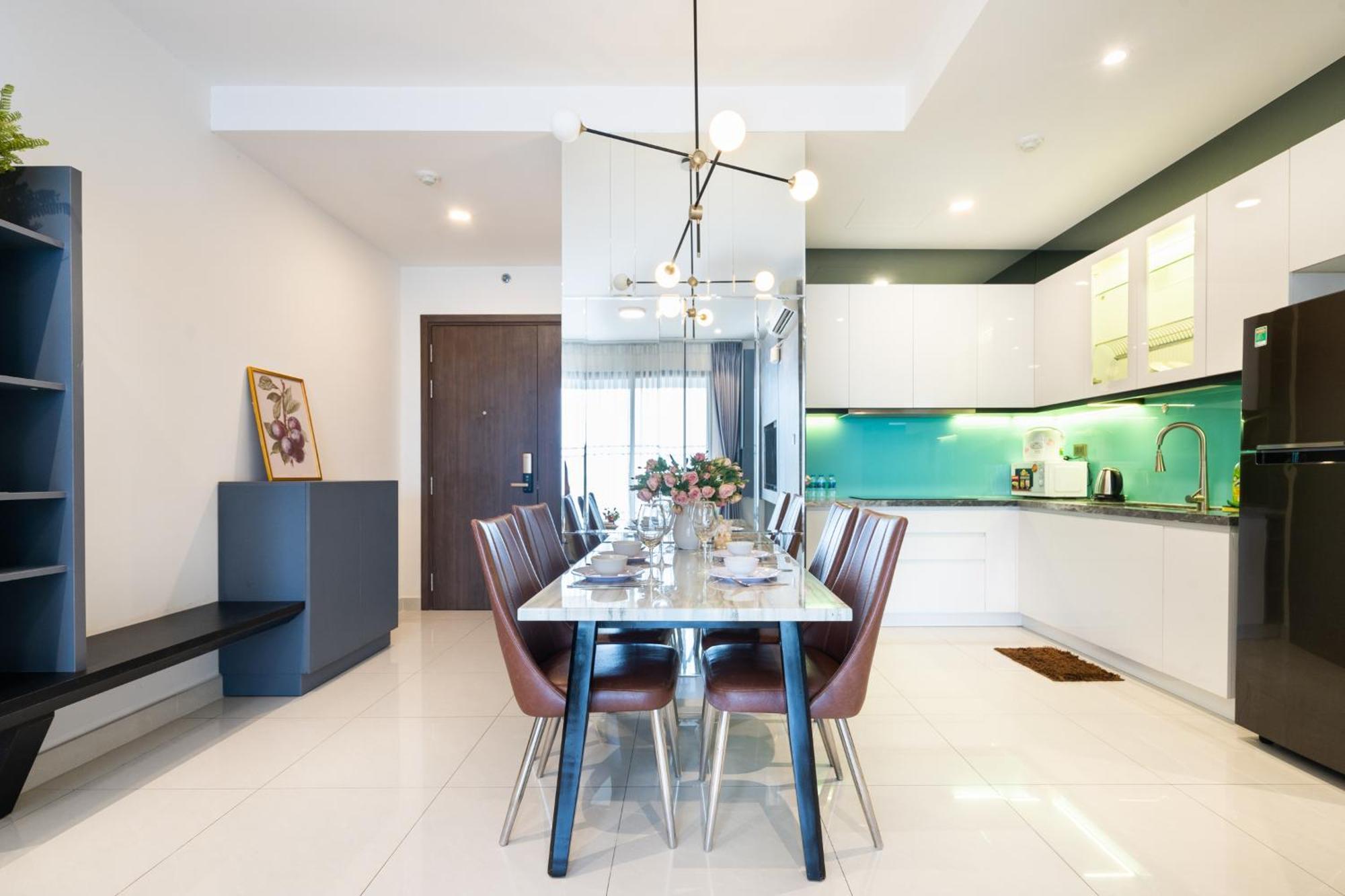 Căn hộ Saigon Royal 2 Bedroom In Center For Over 30 Nights